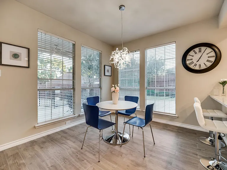 600 Post Oak Dr — Photo 18