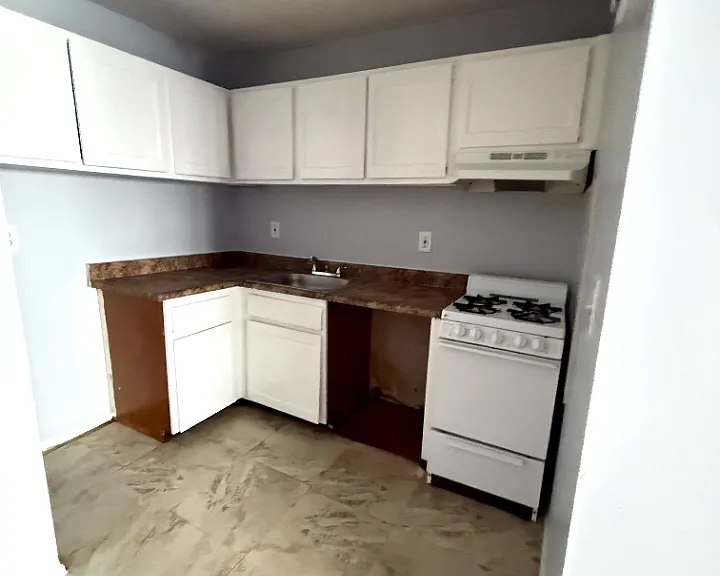 75 E Park St #8A — Photo 1
