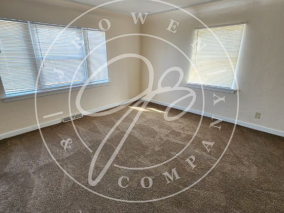4th image of 1349 S Cove Blvd #1