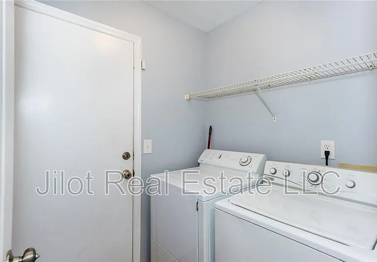 483 Mountain Oaks Pkwy — Photo 16