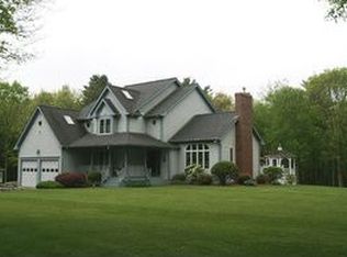 49 Bluebird Ln, Westport, MA 02790