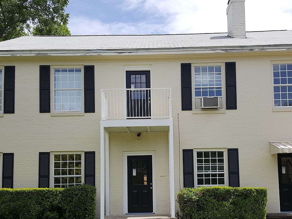 1st image of 104 W Norwood Ct