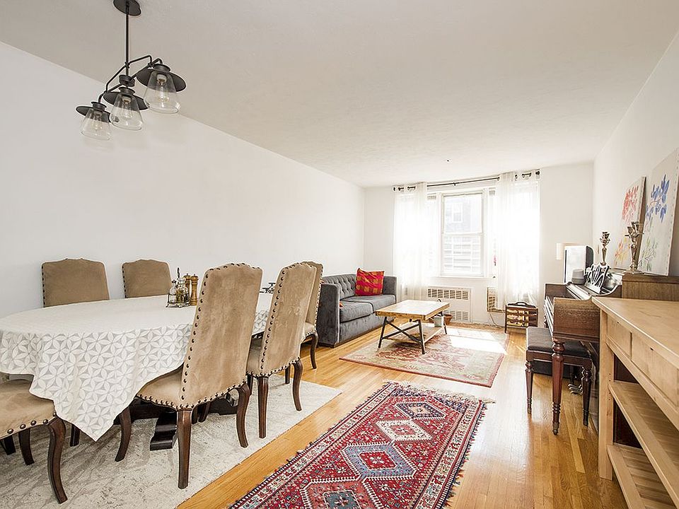 1st image of 400 E 17th St APT 402
