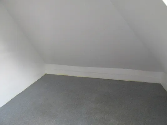 Rented by Windsor Homes Realty Corp | media 55