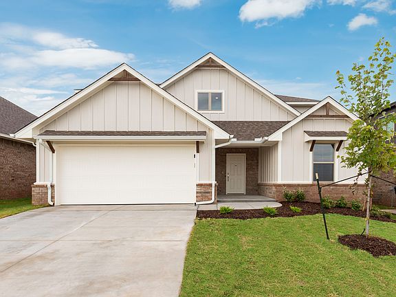 Homes by Taber Kenneth Bonus Room Floor Plan - 8404 NW 162nd St - Council Ridge