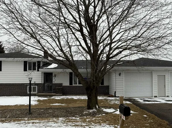 203 Sunset Dr, Dane, WI 53529
