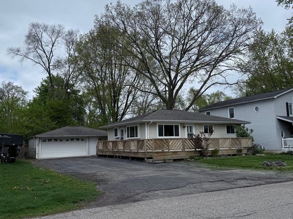 7218 Garvin Ter, Waterford, MI 48329