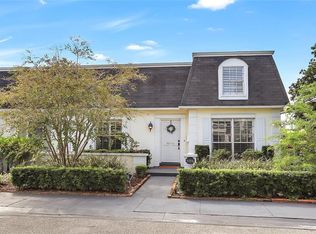 2052 N Countryside Cir, Orlando, FL 32804