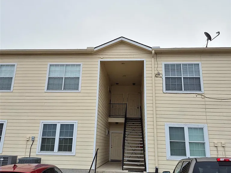 12565 Melville Dr #224 — Photo 2