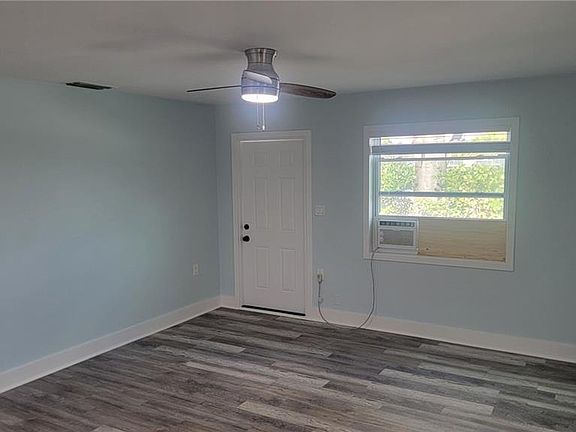 3rd image of 27020 Williams Rd #5