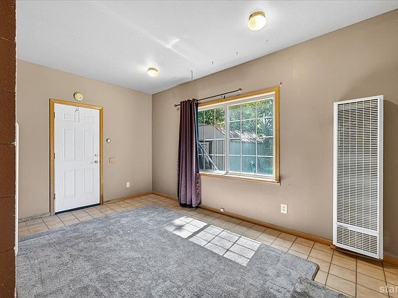 2nd image of 1624 Glenwood Way