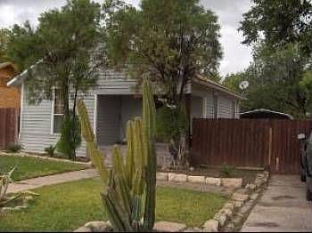 2nd image of 1711 W Ashby Pl