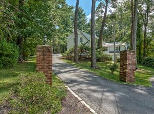 180 Lake Rd, Basking Ridge, NJ 07920