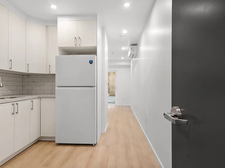 3334 San Bruno Ave #12 — Photo 6
