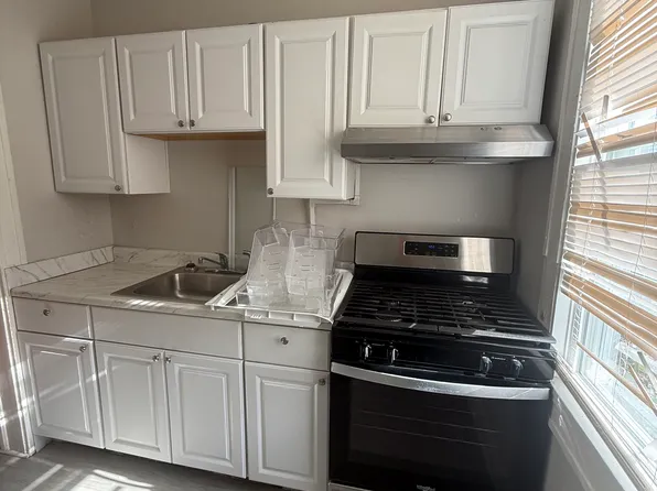 74X Melville Ave, Baltimore, MD 21218