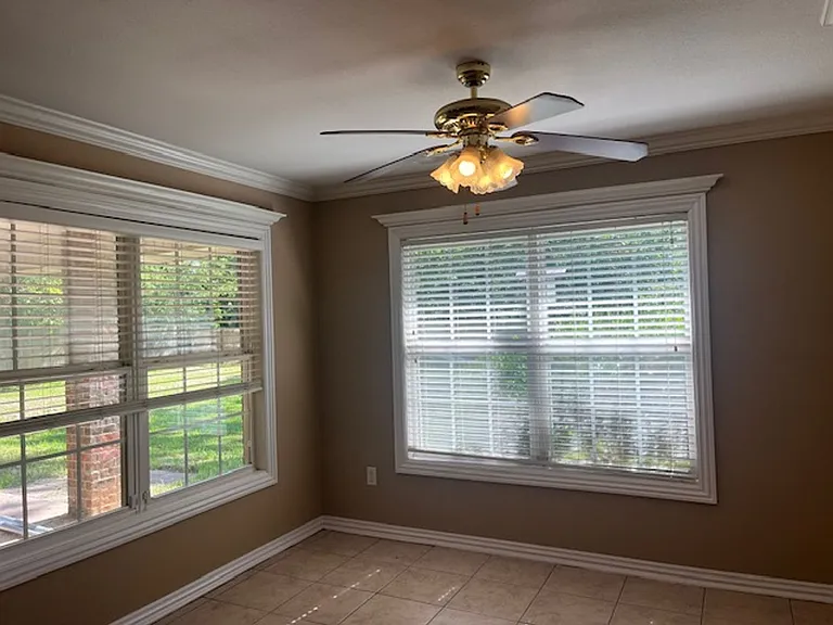 503 Tunbridge Dr — Photo 12