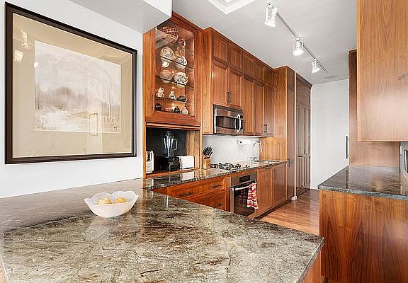 3rd image of 173 E Broadway APT 8A