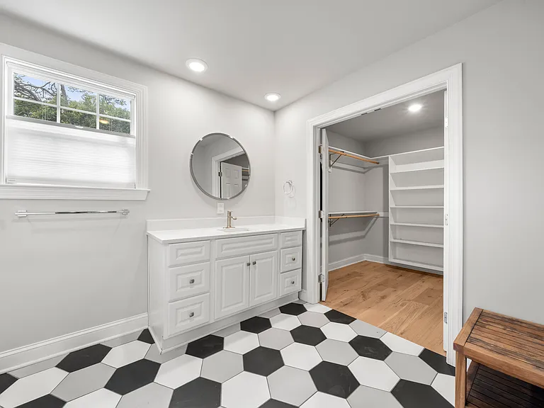 2322 Greenland Ave — Photo 20