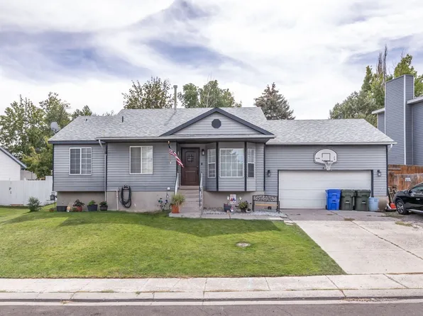 2043 Sierra Dr, Elko, NV 89801