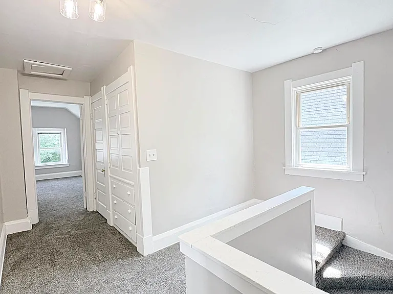 2552 Foraker Ave — Photo 21