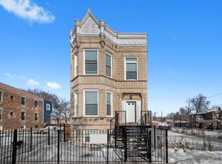 3824 W Fulton St, Chicago, IL 60624