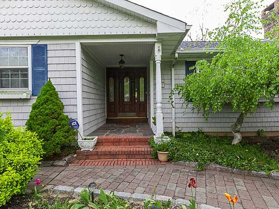 4th image of 192 Lake Ave
