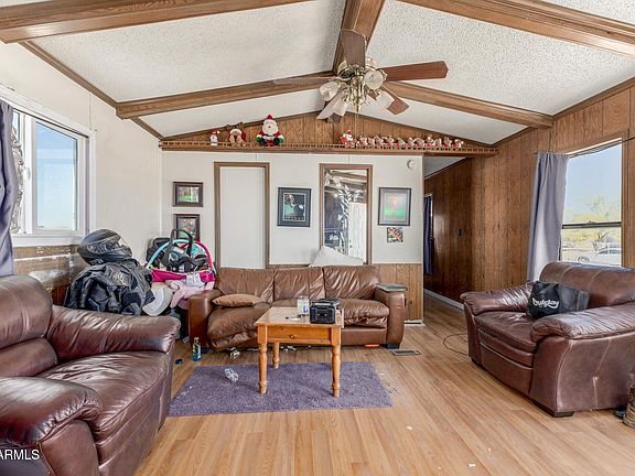 5th image of 20917 W BLACK BUTTE Road