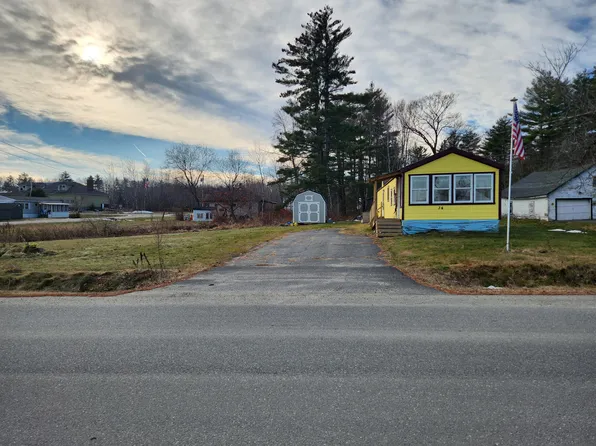 34 River Road, Howland, ME 04448