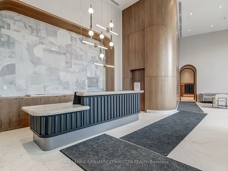 1185 Dupont St #424 — Photo 34