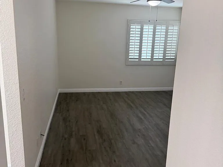 1641 Wesley Way — Photo 28