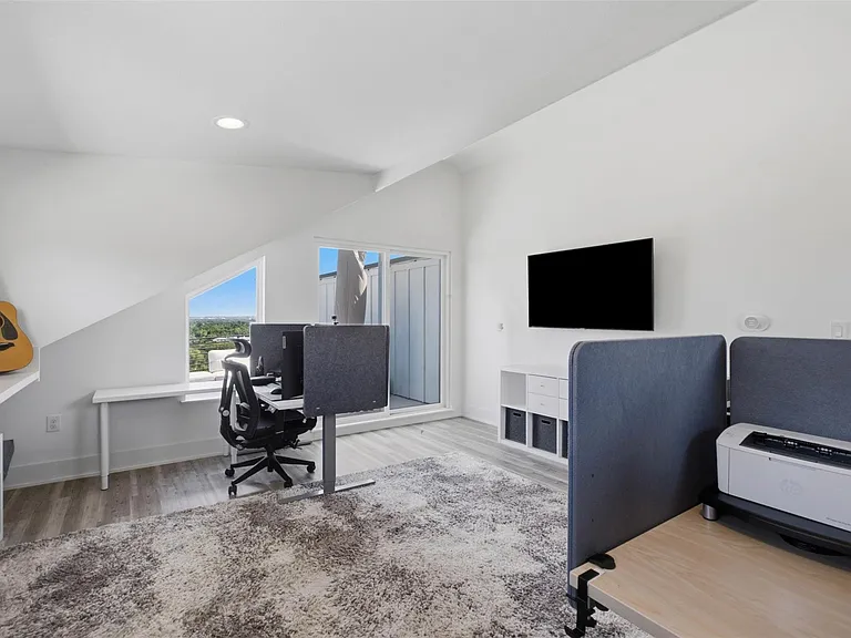 2711 Crest Ave #A — Photo 28