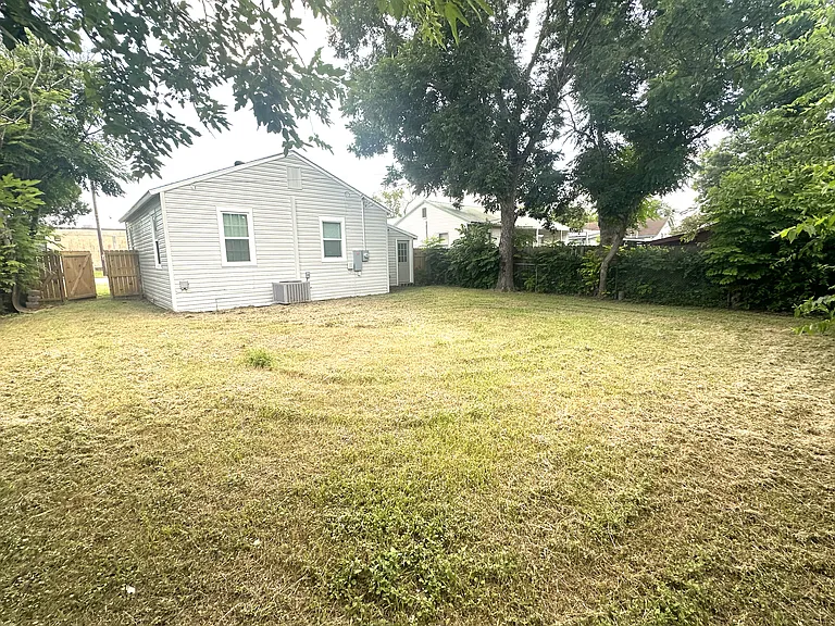 1410 E Mesquite Ln — Photo 12