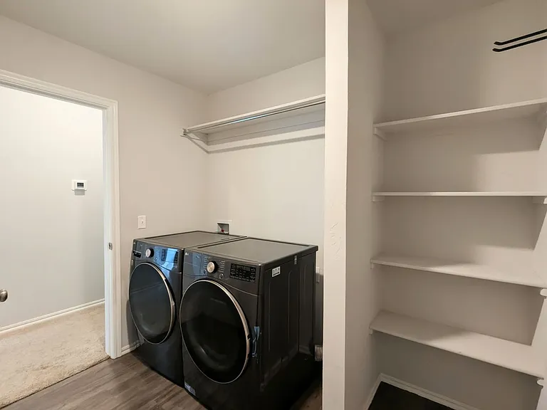 834 Highgarden Cir — Photo 11