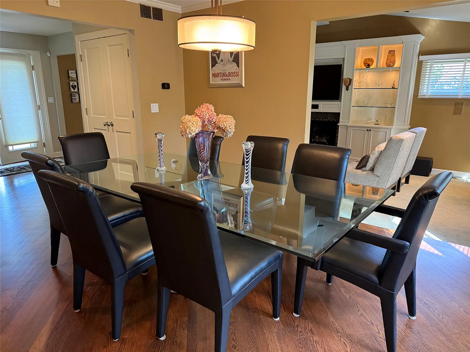 4 bed, 4.5 bath, 3300 sqft, $6,000 — Photo 4