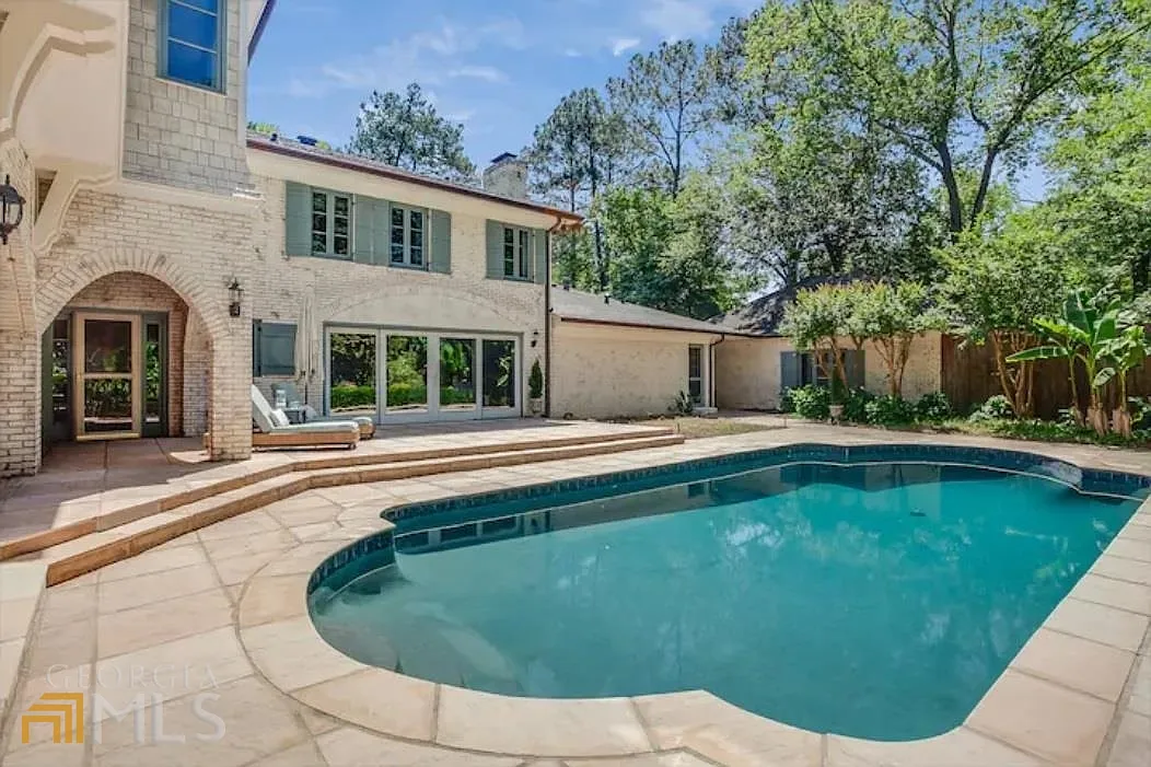 4 bed, 5.0 bath, 4338 sqft, $18,000 — Photo 3