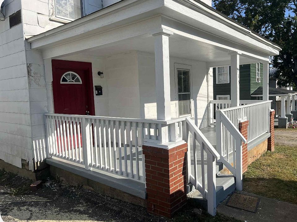 1st image of 115 Maple St