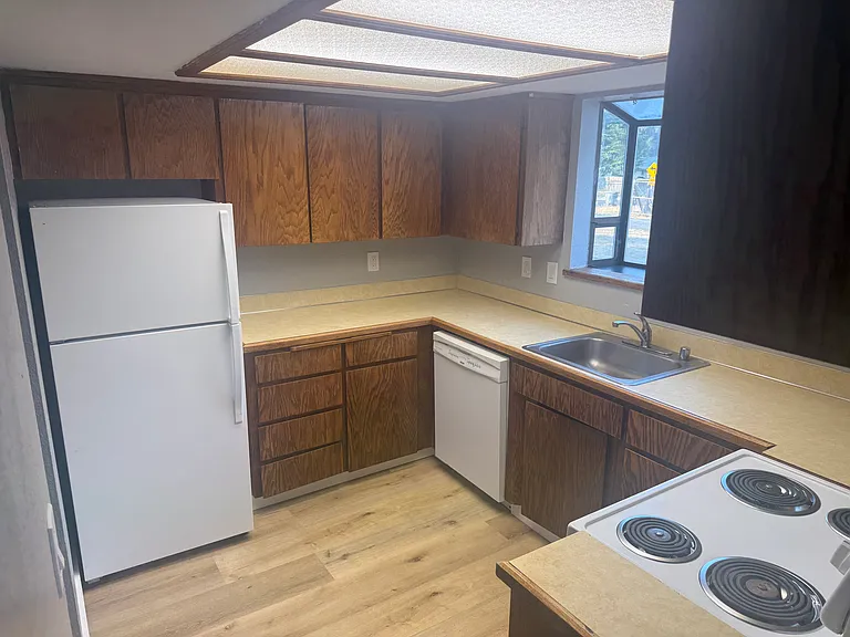 522 Field Rd E #4 — Photo 2