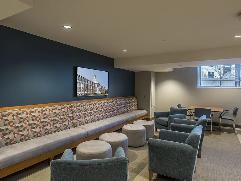 Community Room With Seating