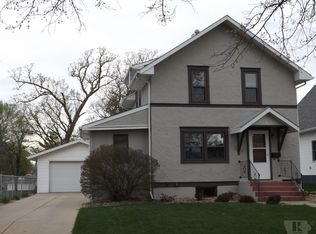 518 N 3rd St, Marshalltown, IA 50158