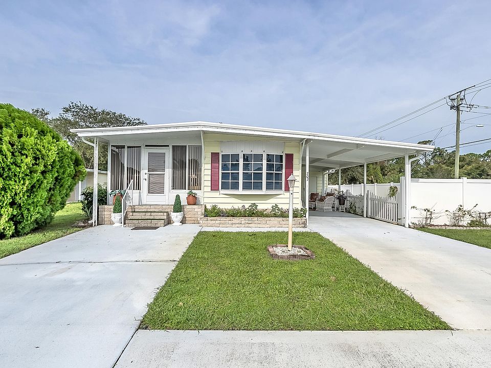 1st image of 703 Indian Hill Dr
