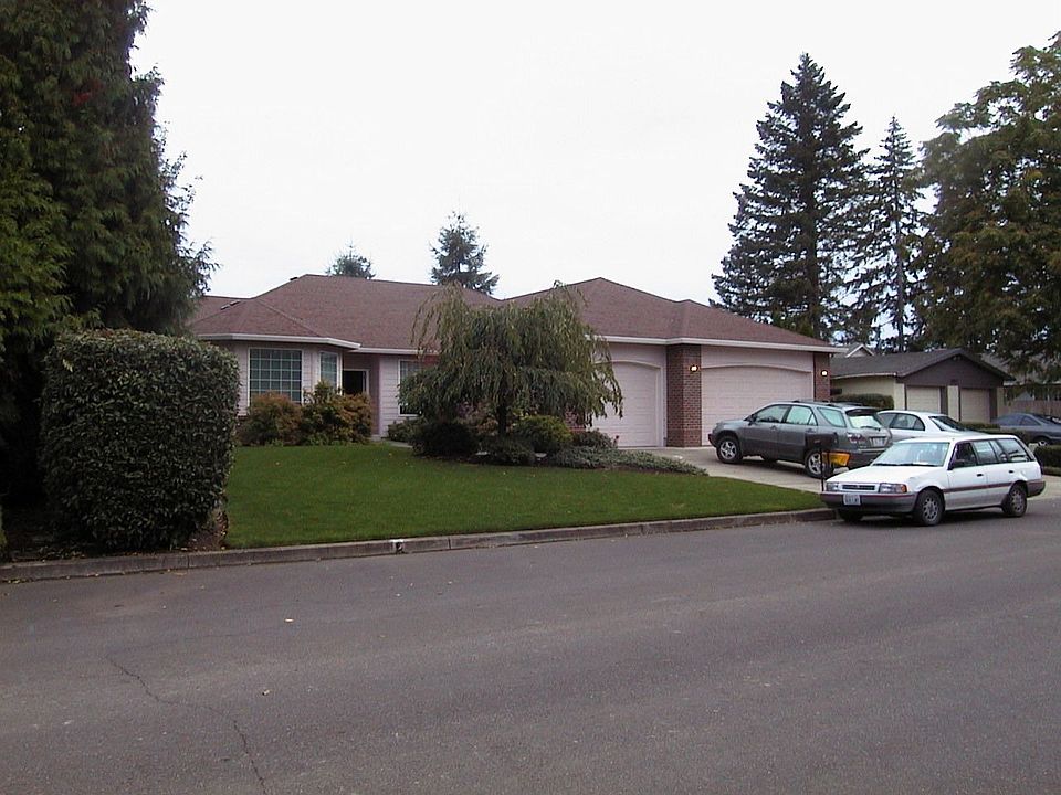 1st image of 1919 NE 123rd Ave