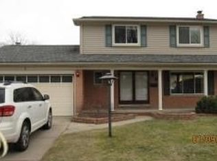 33638 Shelley Lynne Dr, Sterling Heights, MI 48312