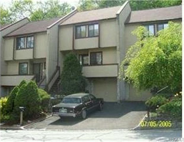 1st image of 17 Rockledge Dr Unit 17