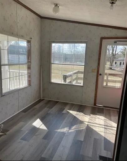 1144 Rebecca Dr — Photo 5