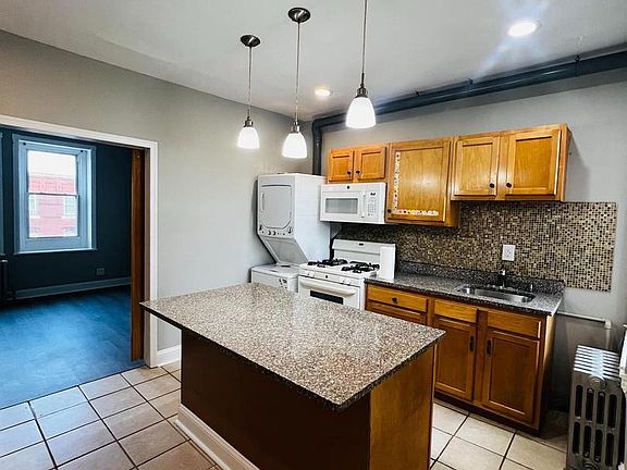 3rd image of 3144 Clifford St #3146