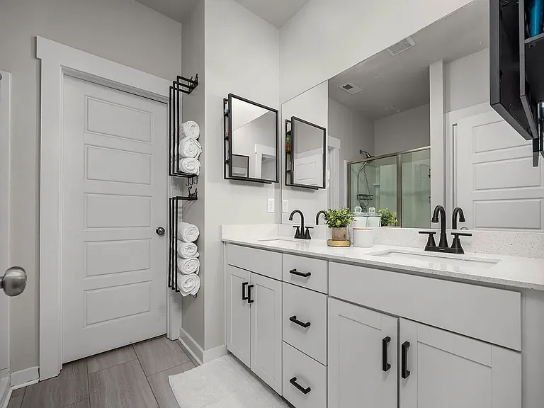 4204 Aragorn Way — Photo 16