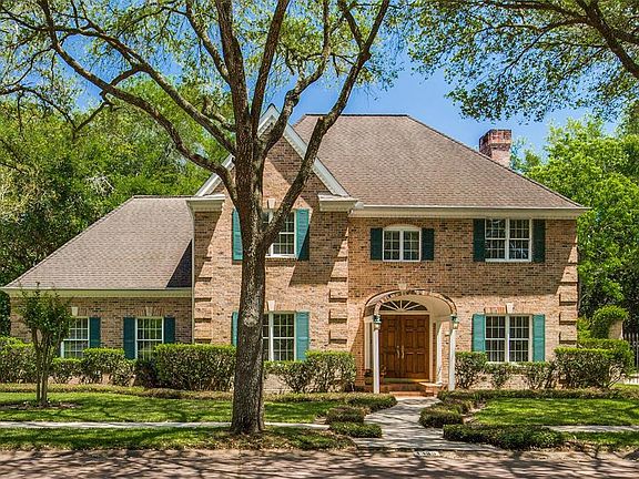 2nd image of 1339 Camelot Pl