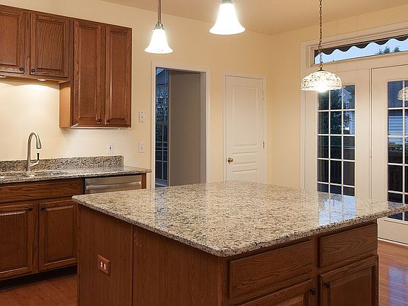 2nd image of 52 Charter Oak Ct