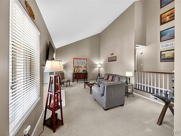 5th image of 14991 Broadmont Dr