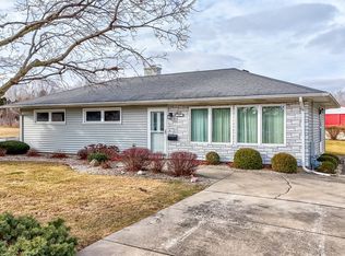 737 3rd Ave, Ottawa, IL 61350